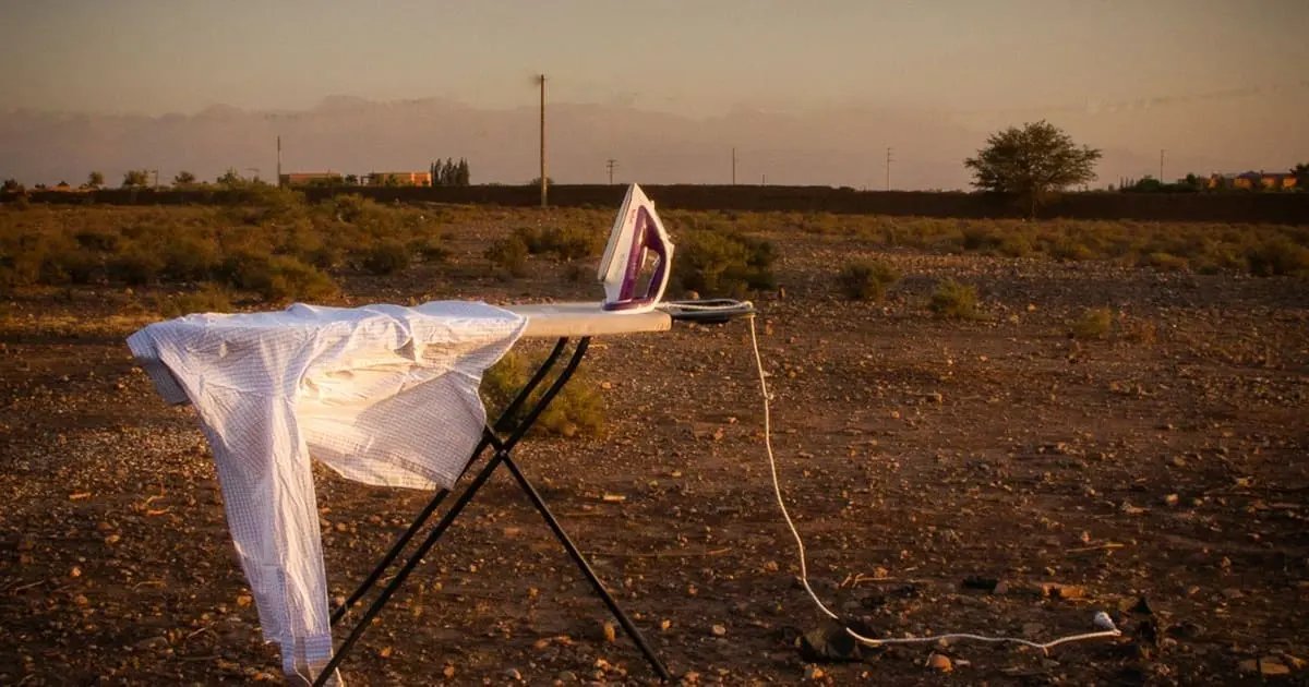 วิธีรีดชุดนักศึกษาให้เรียบสวย ไม่ไหม้ ใช้ได้ทุกผ้า